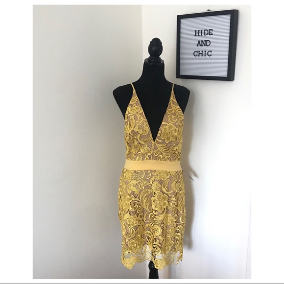 DRESS THE POPULATION LACE MINI DRESS - Picture 2 of 7